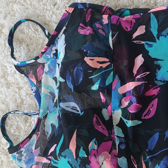 mesh underwire one piece  swimsuit size S/ CH  ( 4-6) black flower  on it - Picture 2 of 4